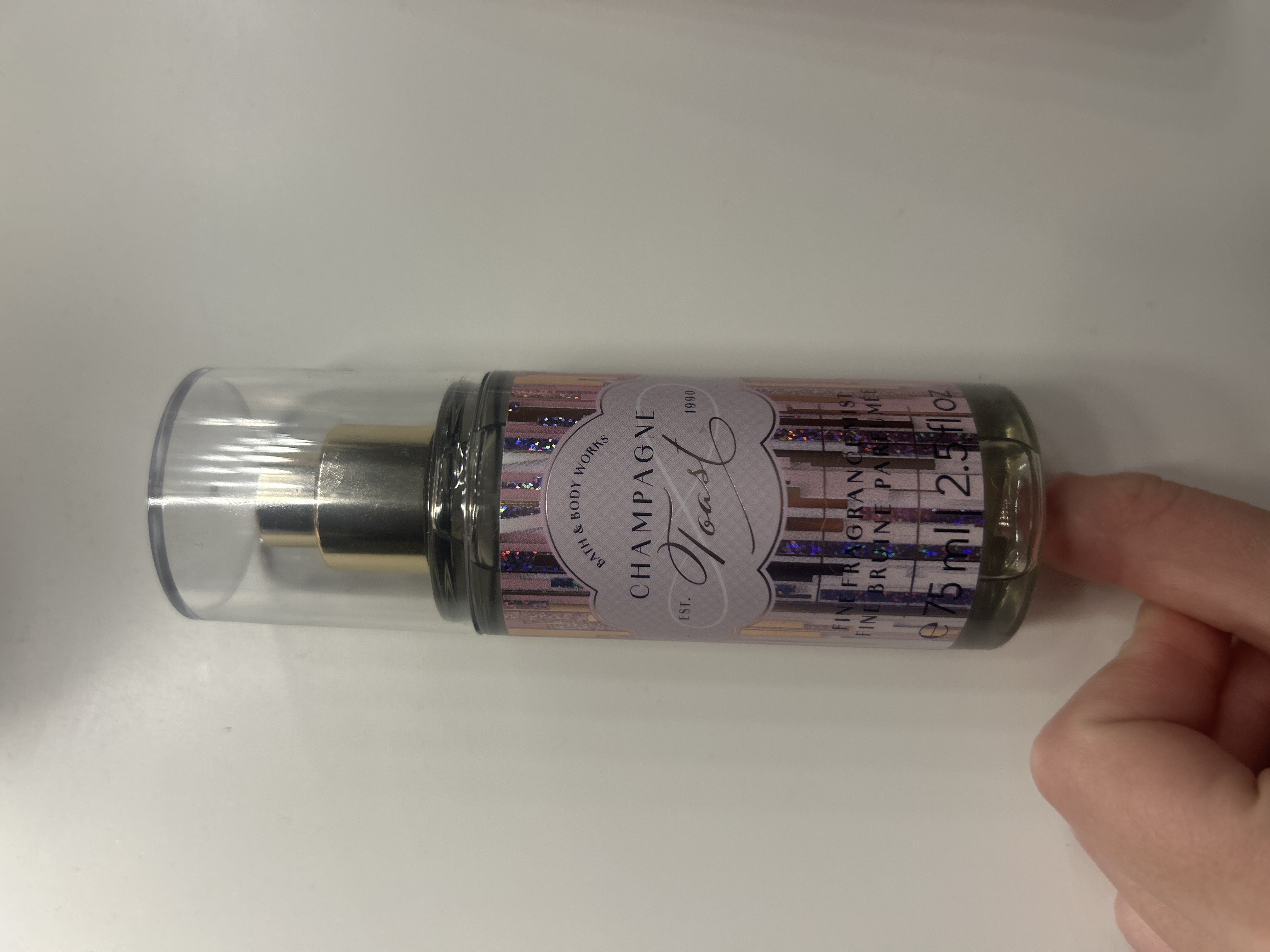 https://d3f8vdj1myj9bw.cloudfront.net/production/rating-and-review/bath_and_body_works/bbw-aus/28004684/28004684/review-images/f8af8414-da16-4d2a-8d84-dbfef02a636d.jpeg