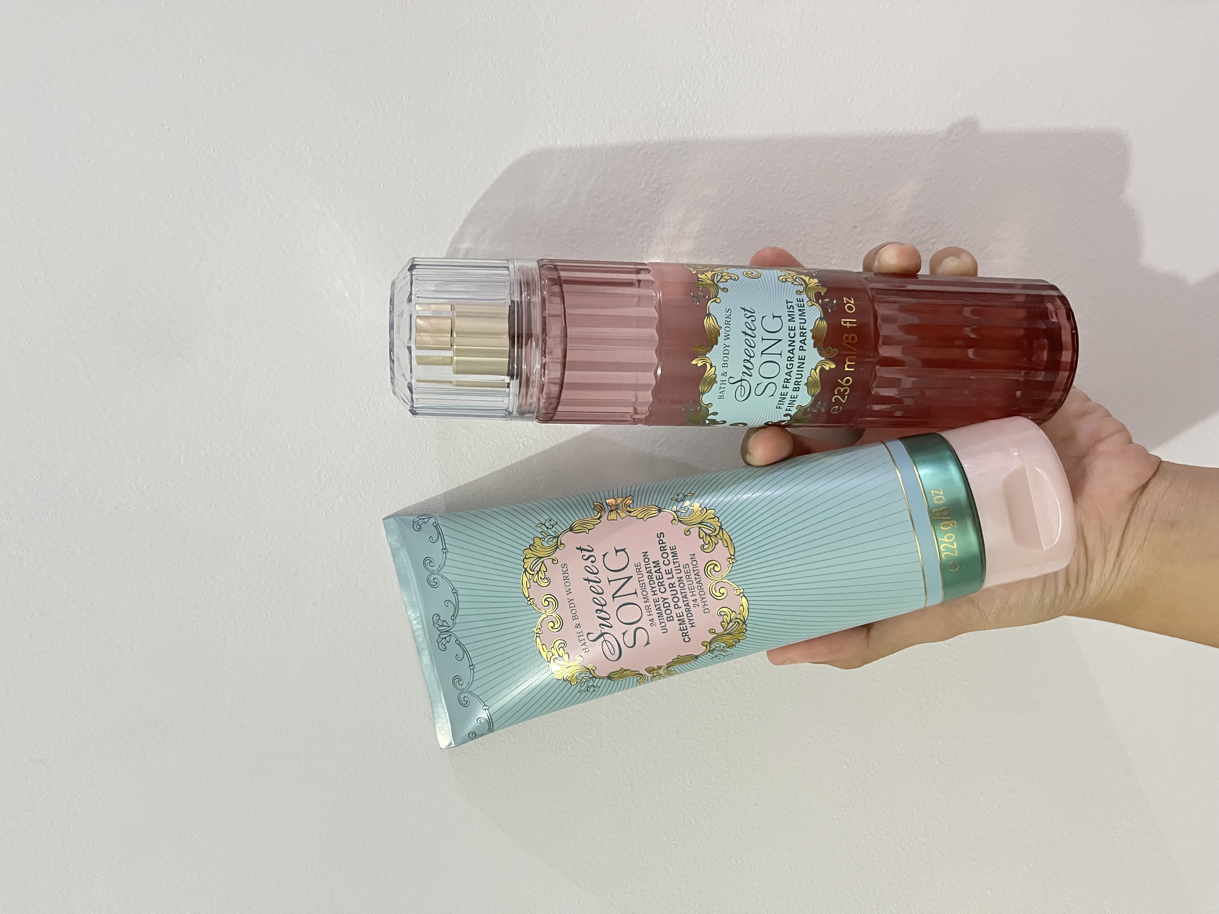 https://d3f8vdj1myj9bw.cloudfront.net/production/rating-and-review/bath_and_body_works/bbw-id/28011403/28011403/review-images/88e837fd-2e2c-4548-9198-beeb5dad3e51.jpeg