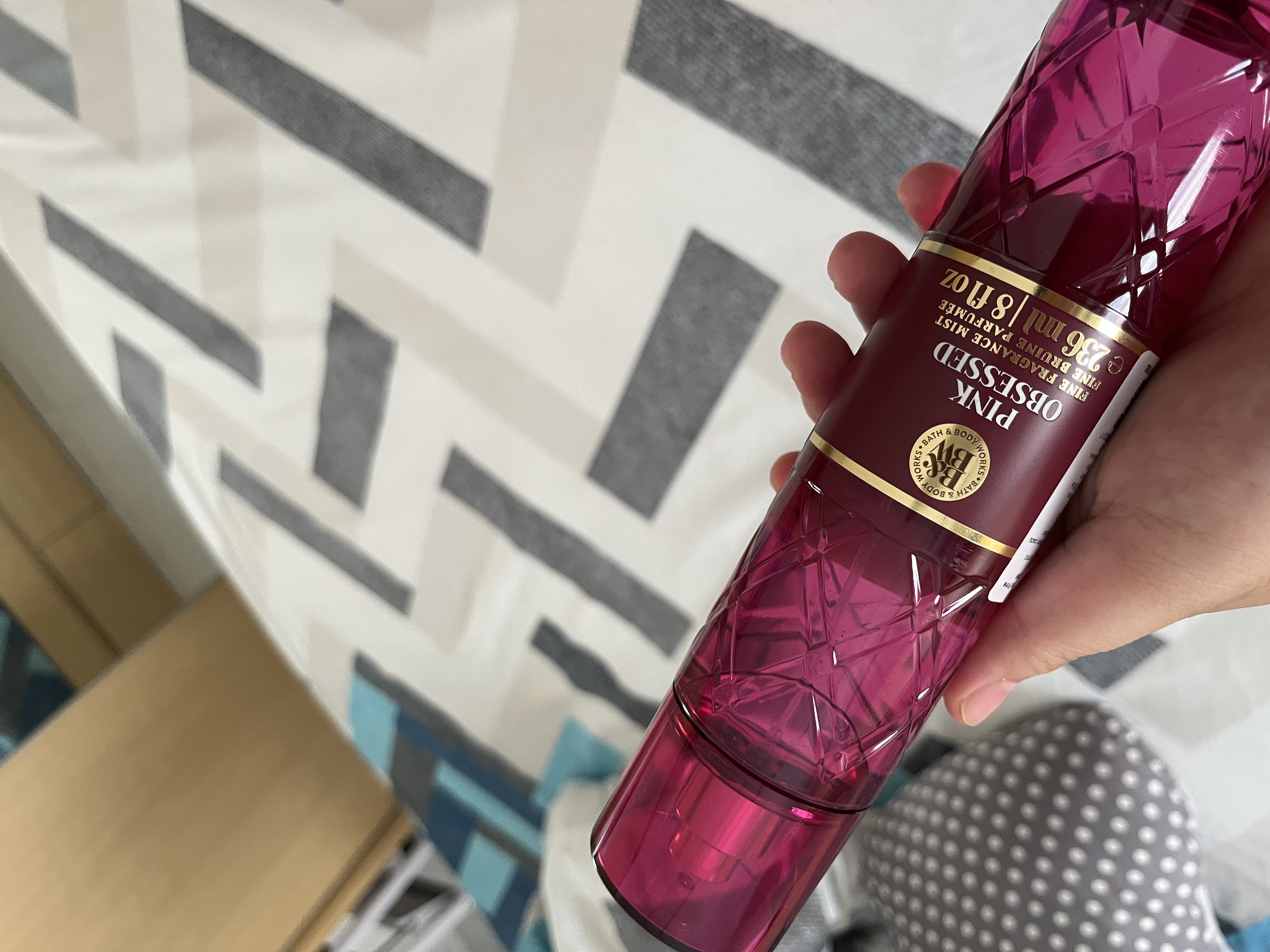 https://d3f8vdj1myj9bw.cloudfront.net/production/rating-and-review/bath_and_body_works/bbw-id/28018573/28018573/review-images/bff6922b-0476-440d-9384-e531c8b99290.jpeg