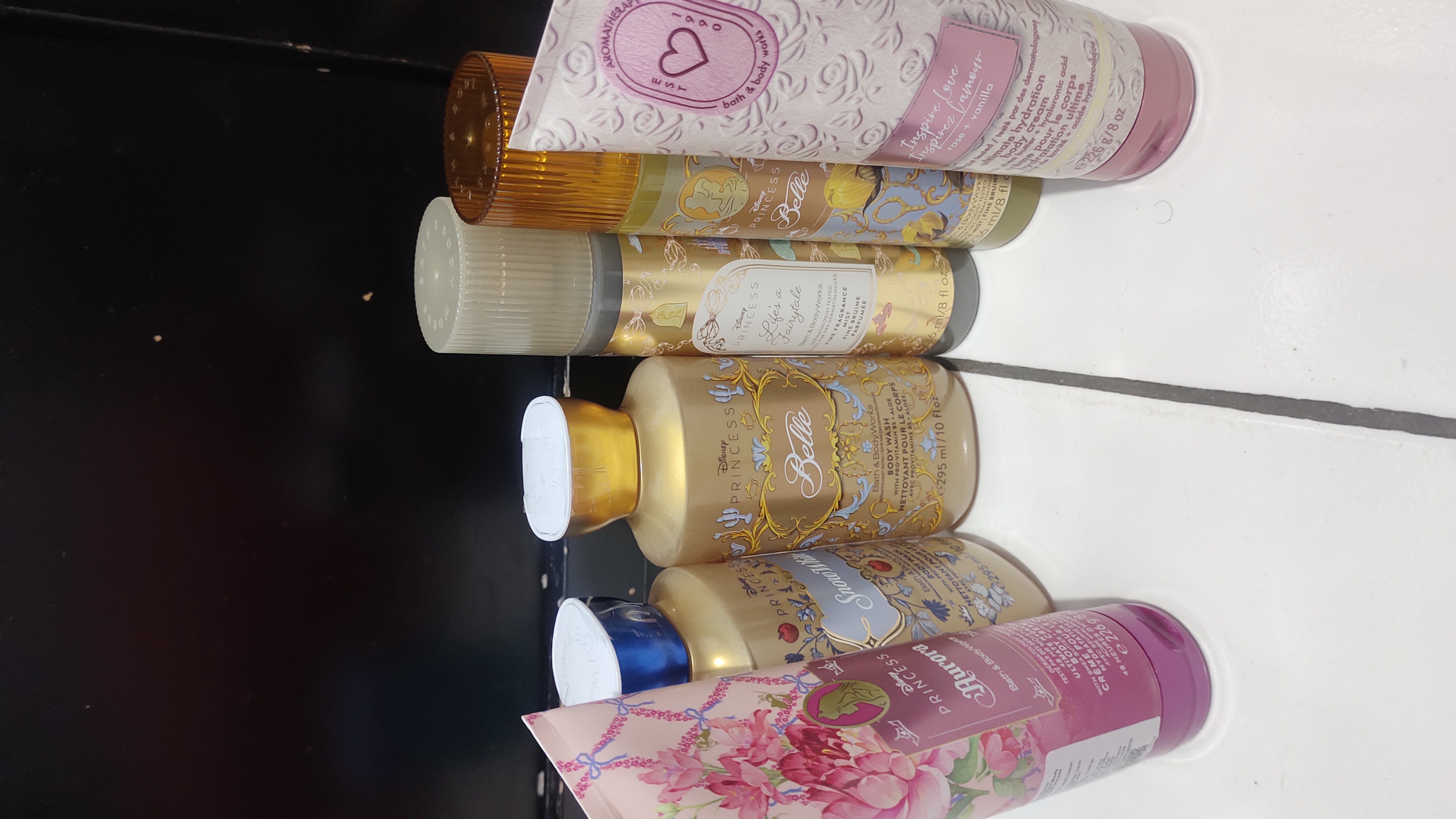 https://d3f8vdj1myj9bw.cloudfront.net/production/rating-and-review/bath_and_body_works/bbw-id/28024361/28024361/review-images/6e40caa3-5064-45ed-a73c-ff123652adf2.jpeg