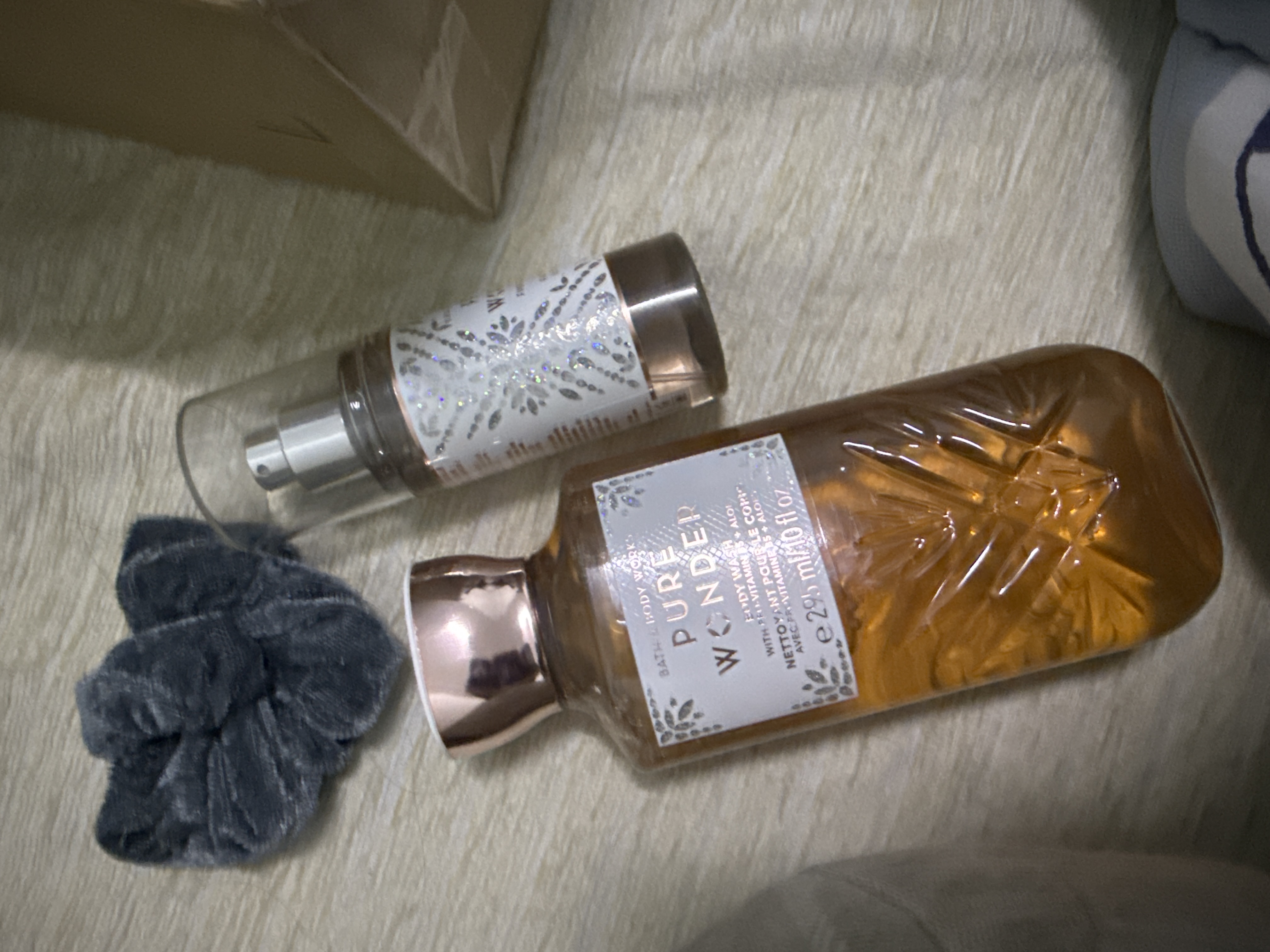 https://d3f8vdj1myj9bw.cloudfront.net/production/rating-and-review/bath_and_body_works/bbw-my/26700785/26700785/review-images/8562c2c3-c71c-4bda-bc13-20bfdbf317b9.jpeg