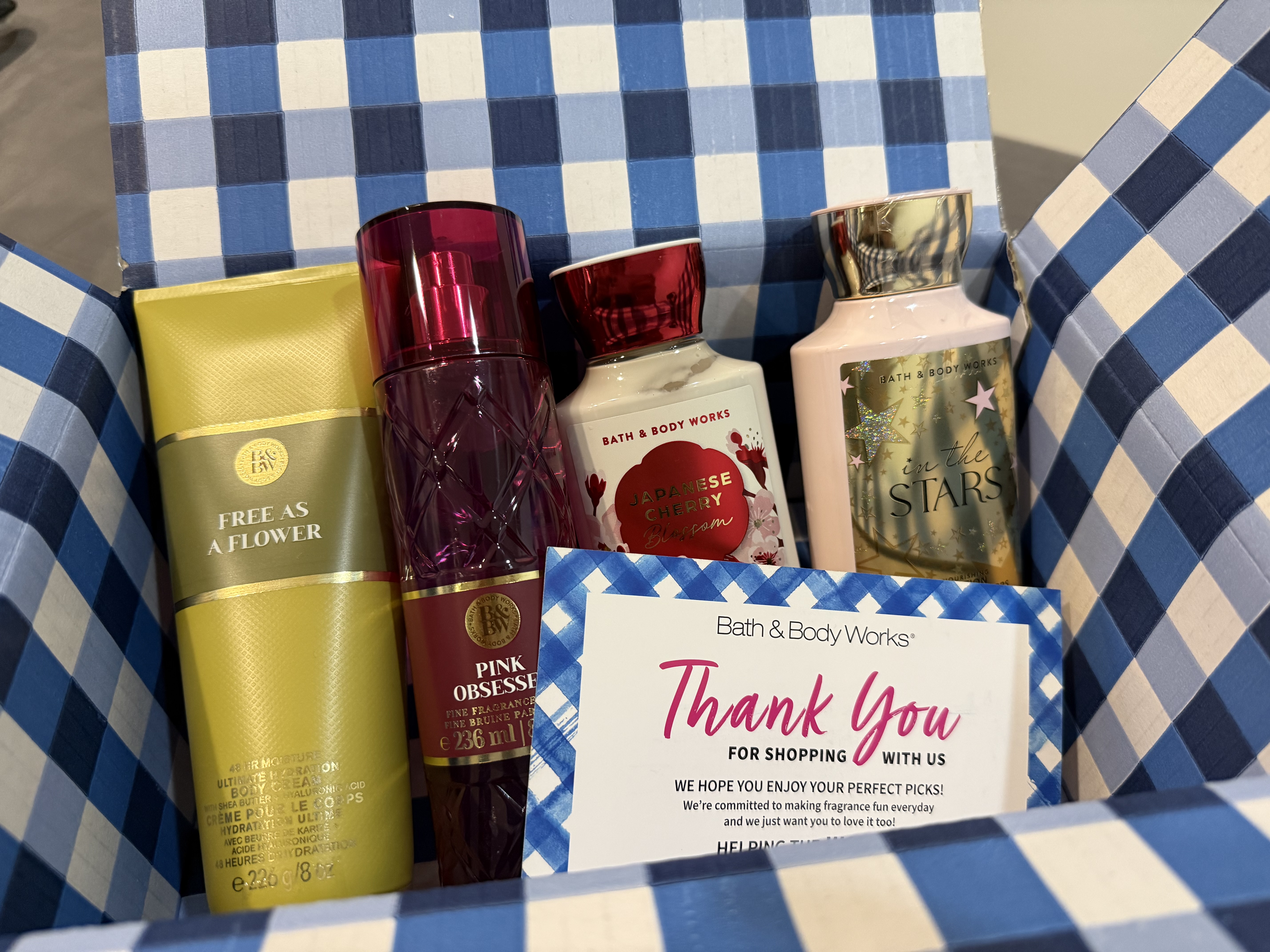 https://d3f8vdj1myj9bw.cloudfront.net/production/rating-and-review/bath_and_body_works/bbw-my/28019063/28019063/review-images/14a5d67a-27ca-48ec-8e24-fed1085e3230.jpeg