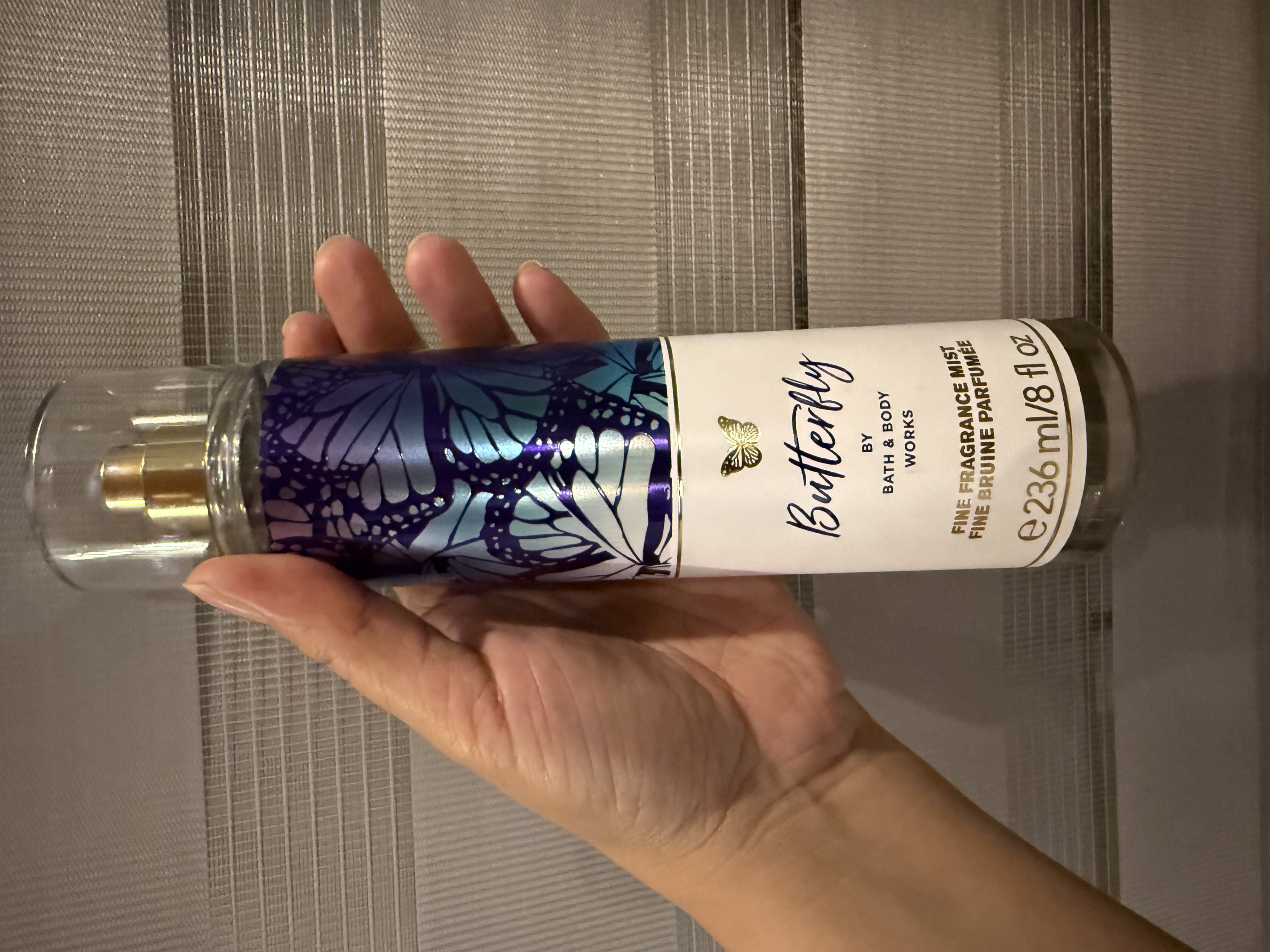 https://d3f8vdj1myj9bw.cloudfront.net/production/rating-and-review/bath_and_body_works/bbw-ph/26772434/26772434/review-images/d8294acf-4d54-48b7-8a26-943d543c3cc0.jpeg
