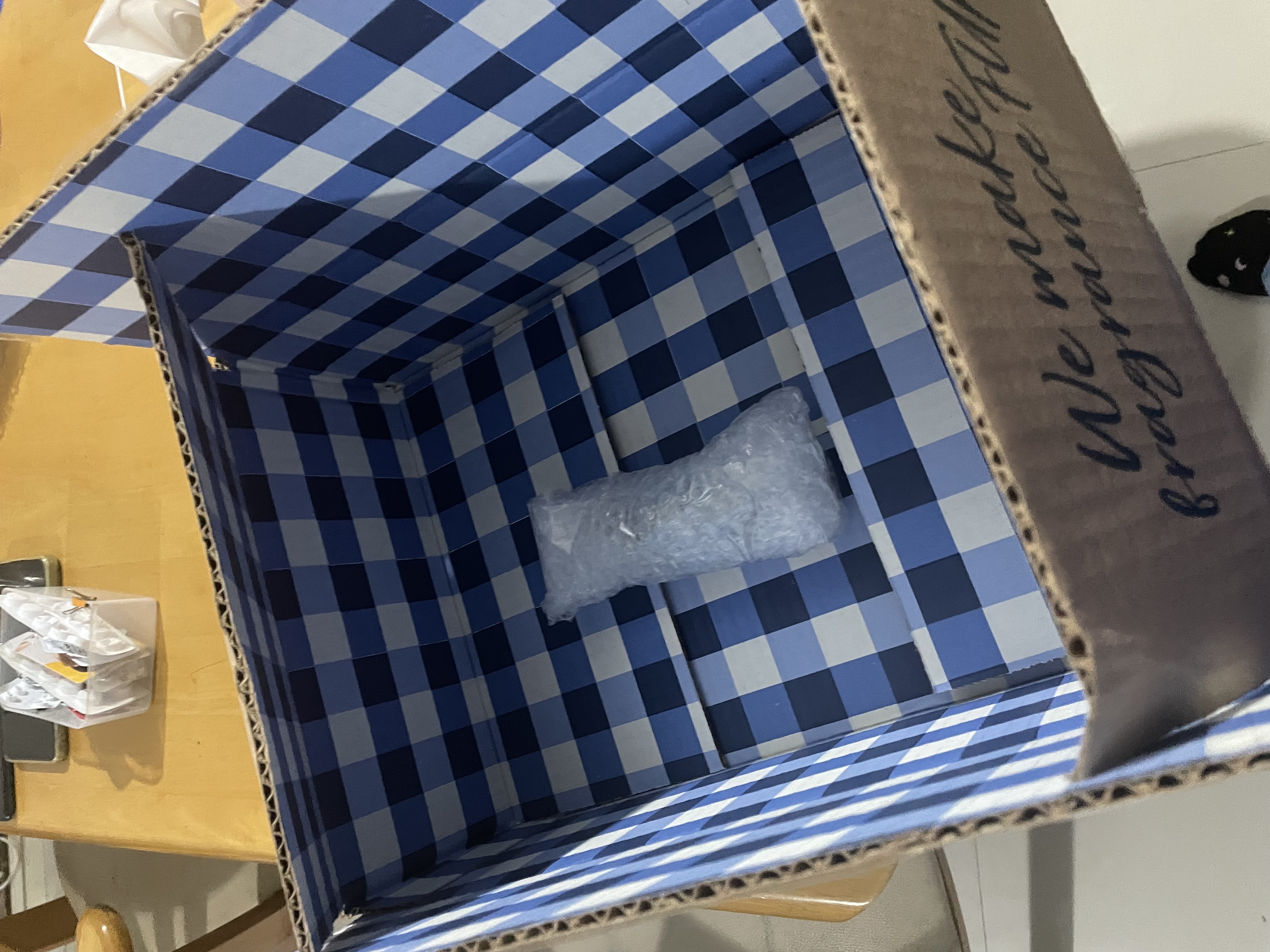 https://d3f8vdj1myj9bw.cloudfront.net/production/rating-and-review/bath_and_body_works/bbw-th/28013283/28013283/review-images/17302a01-b8c2-4d14-905d-5bf08abc5792.jpeg